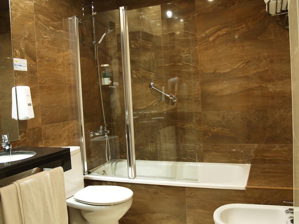 Hotel Navarro Ciudad Real Ruang foto